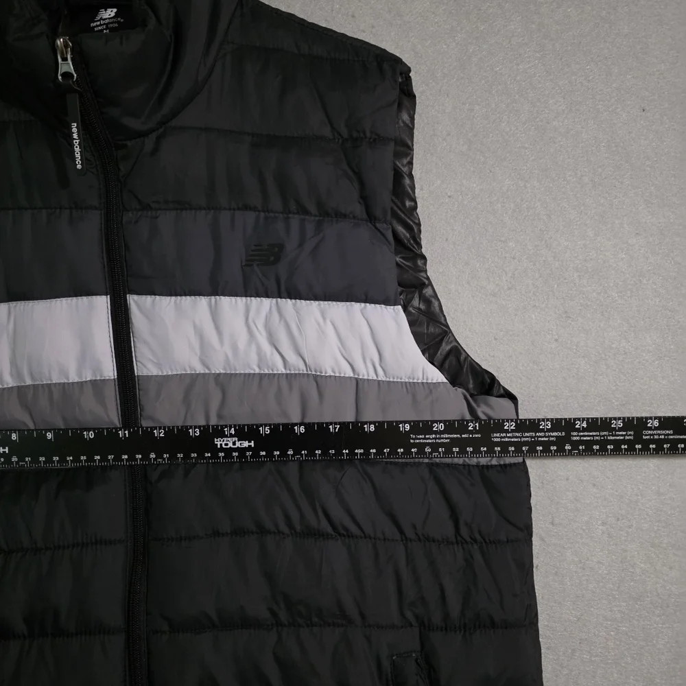 New Balance Mens Colorblock Puffer Tech Vest Water/Wind Resistant Size Medium